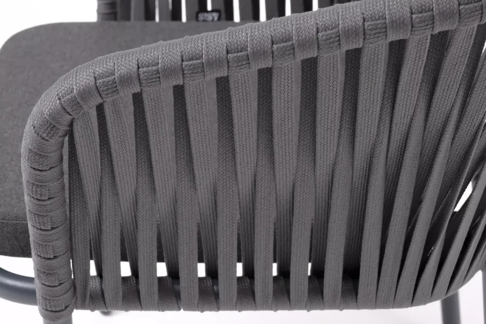 "Бордо" стул плетеный из роупа, каркас алюминий темно-серый (RAL7024) муар, роуп серый 15мм, ткань темно-серая 027