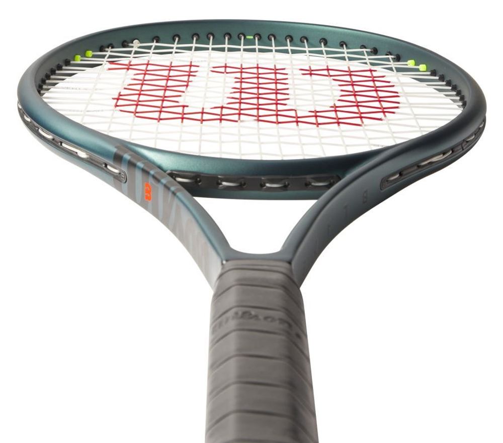 Теннисная ракетка Wilson Blade 100L V9.0 + струны