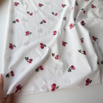 хлопок с мушкой с вышивкой Вишенки