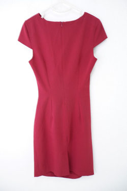 Платье Deniza однотонное 44 размер