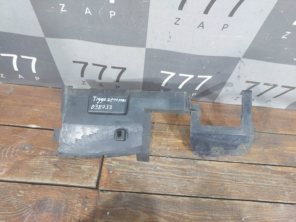 Дефлектор радиатора правый Chery Tiggo 8 Pro 21-нв Б/У Оригинал 302000904AA