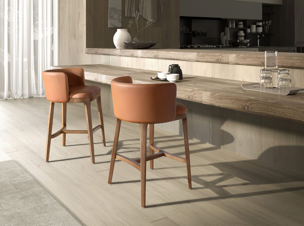 Барный стул Angel Cerda 4158 из коричневой экокожи