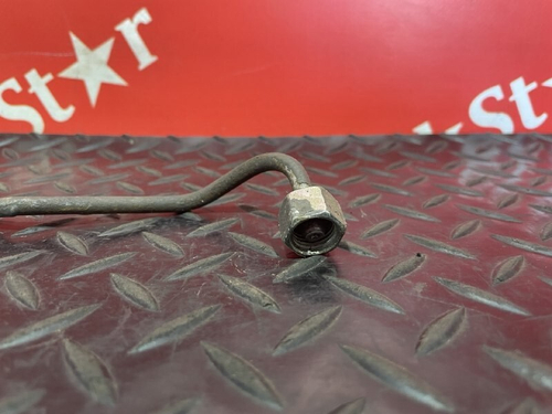 Трубка топливная