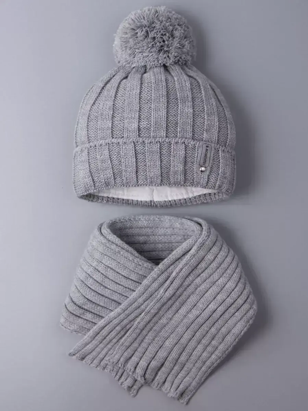 Шапка детская осенняя и шарф