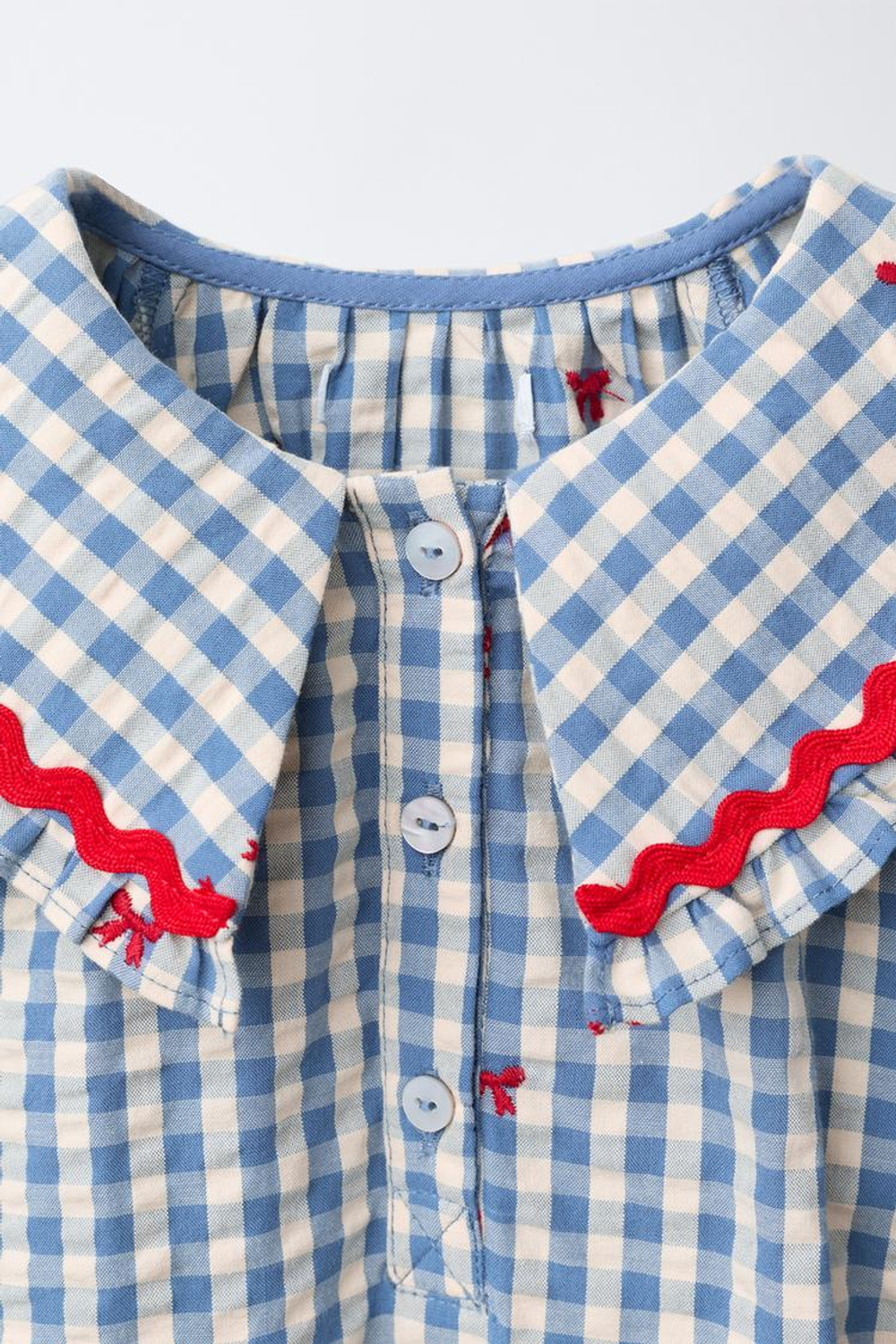 ZARA ПЛАТЬЕ В КЛЕТКУ С ВЫШИТЫМИ БАНТАМИ, СИНИЙ