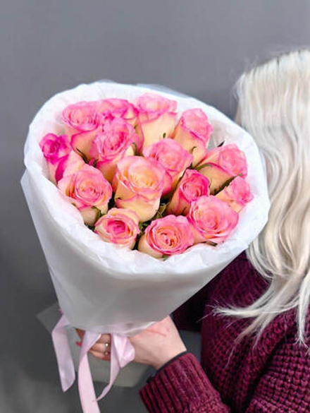 Букет из 15 розовых роз (Кения 50 см)