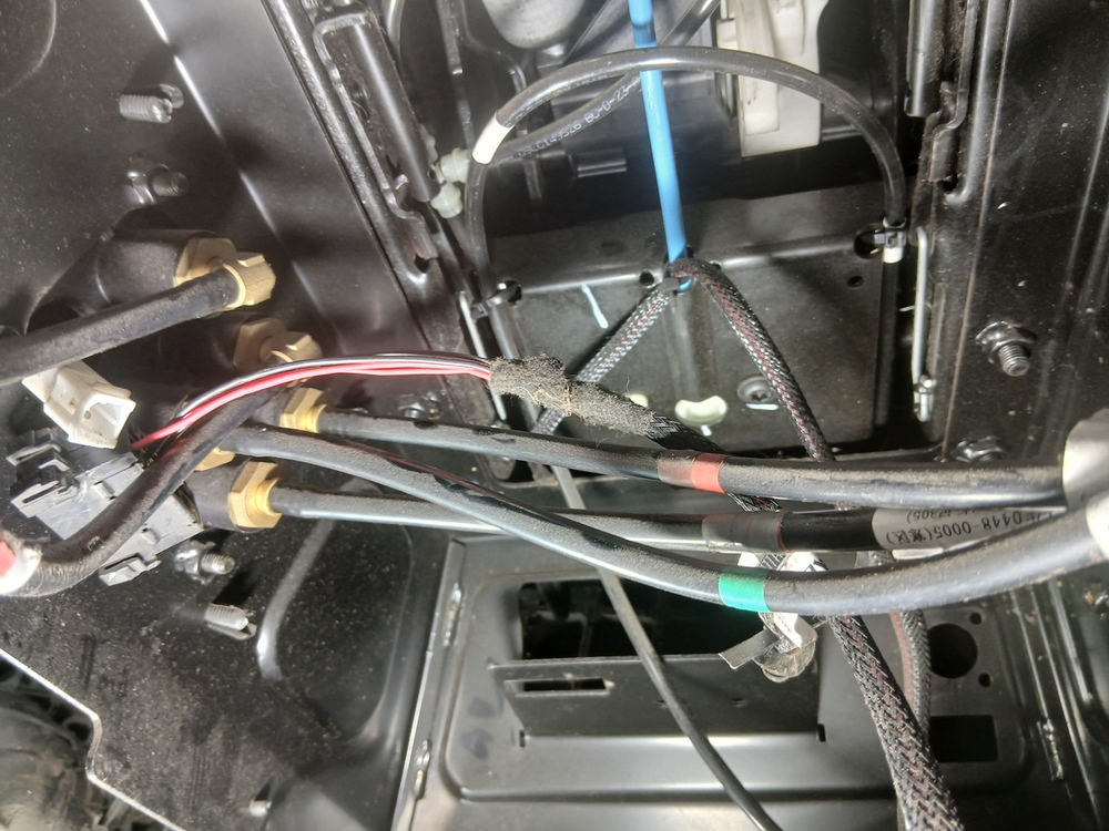 Сиденье водительское пневматическое 2023 г.