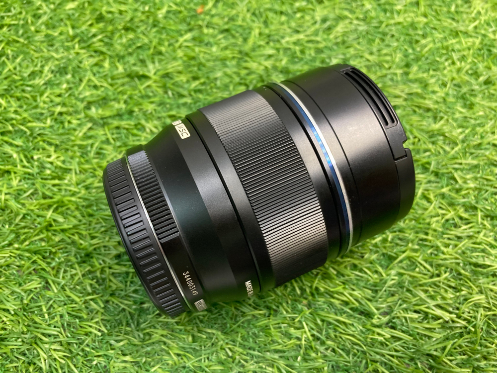 Olympus 75mm 1.8 ED MSC