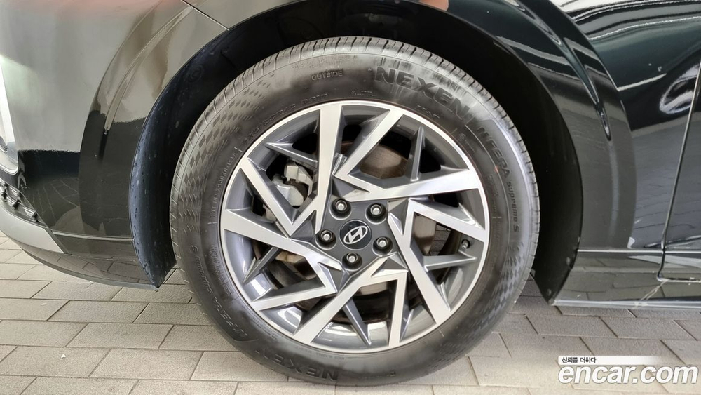 Hyundai Grandeur (Azera) (GN7) 2.5 Бензин 2WD (12.2022)