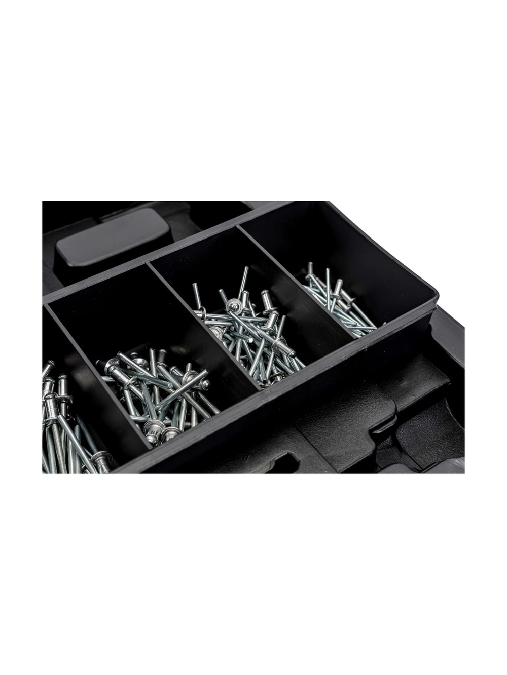 Литой ручной заклепочник Inforce поворотный 360 град., в кейсе, с набором заклепок 2.4-4.8 мм 06-14-111