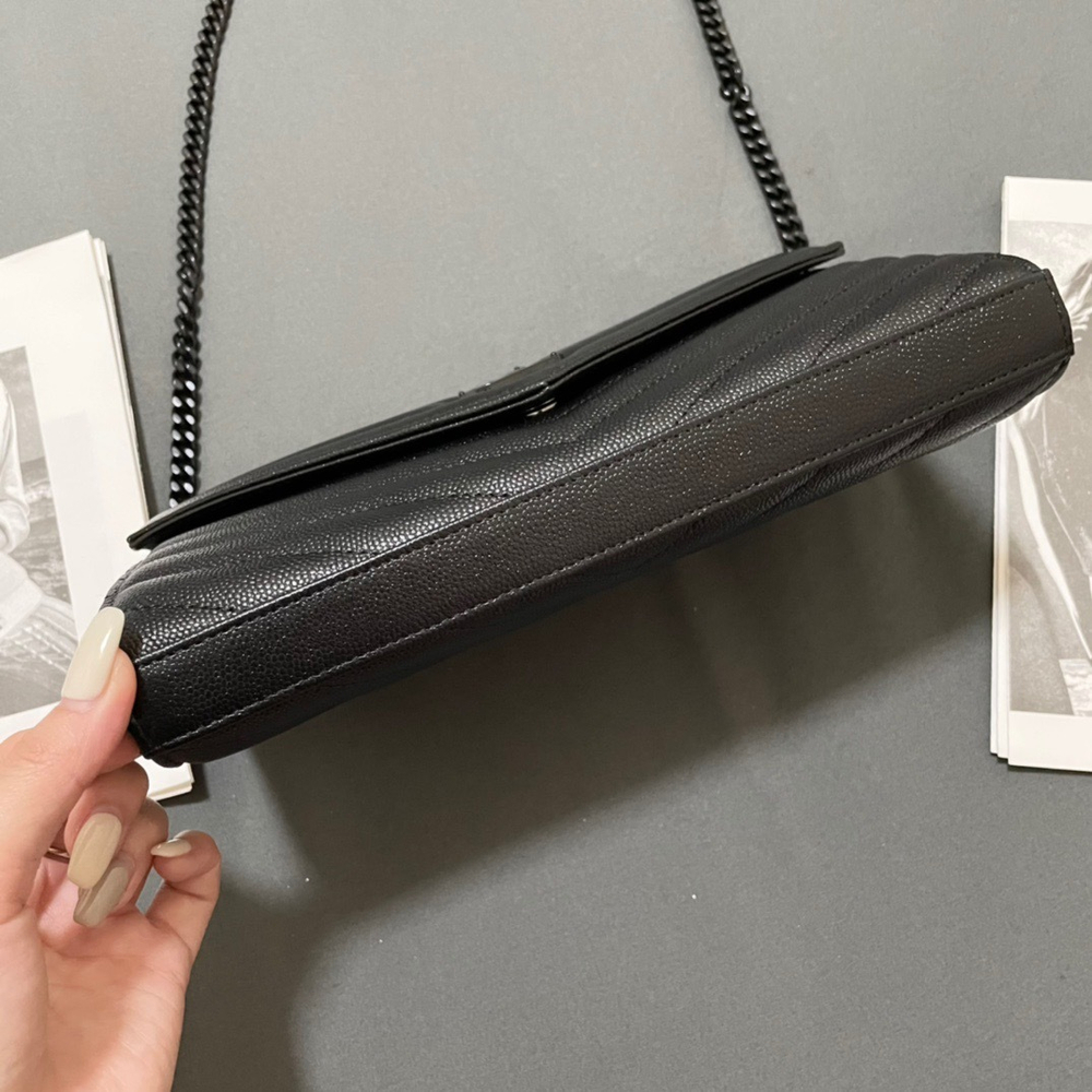 Saint Laurent WOC 22 cm