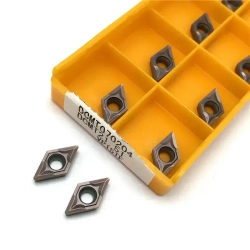 Пластина твердосплавная DCMT070204 VP15TF / 10 штук / сменная Ромбическая 55 гр. по металлу