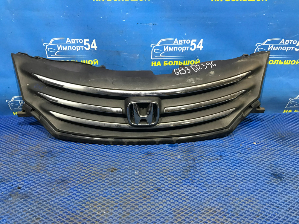 Решетка радиатора Honda FREED 2008-2011