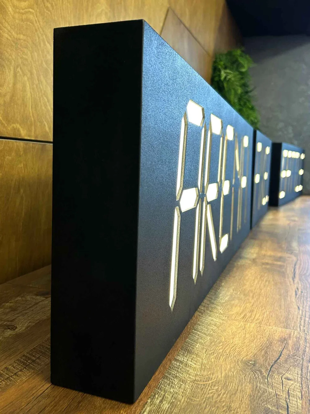 Вывеска для «Арены Pixel battle»