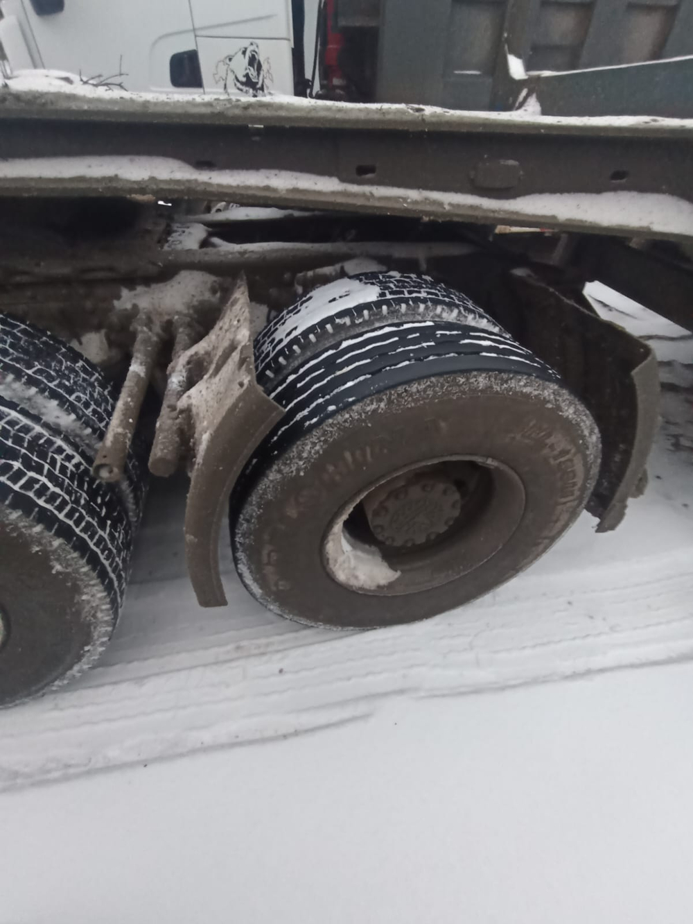 МАЗ 6430 6x4 Седельный тягач 6430С9-520-020 (Дизельный, 11,1 л, 420 л.с., МТ)