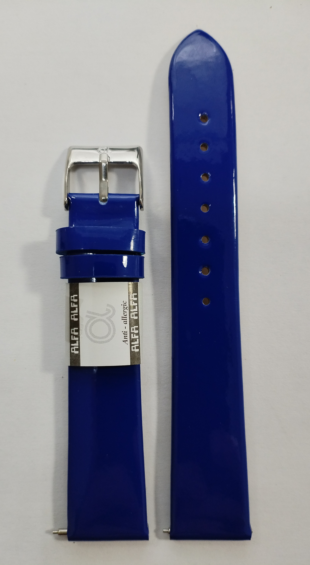 18 мм. Ремень кожаный. Гладкий лаковый.