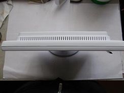 Монитор POScenter 10,4"(TFT/800*600/400:1/250-400 cd/m2/ 60-75 Hz/VGA-кабель 3м/БП12V 1,5м/RUS), белый