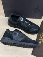 Кроссовки Valentino