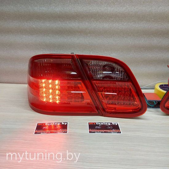 Задние фонари red smoke led для Mercedes CLK W208