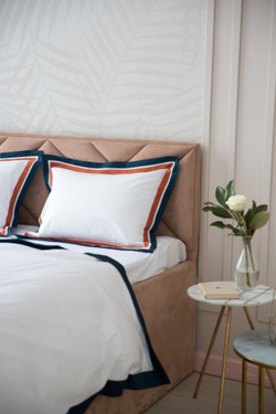 Постельное белье 2 спальное евро Сlaire&Caroll Jacqueline белое с темно-синим кантом