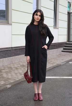 Платье футляр с контрастным кантом