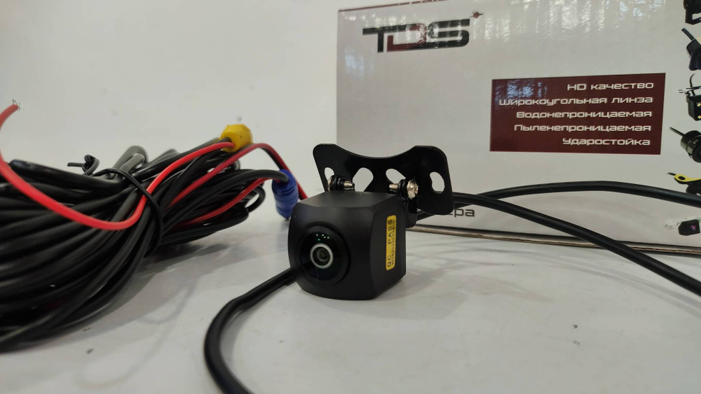 TDS TS-CAV22 камера авто AHD 4 pin (5Mp, 12В)