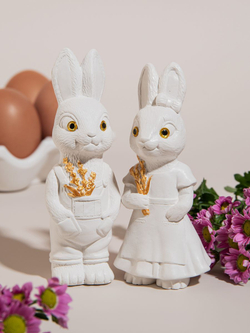 Набор статуэток  Зайки с лавандой из гипсобетона на Пасху