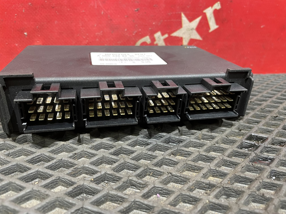 Блок управления двигателем