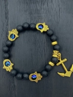 Браслет от сглаза с оберегом Ладонь Хамса и подвеской Якорь