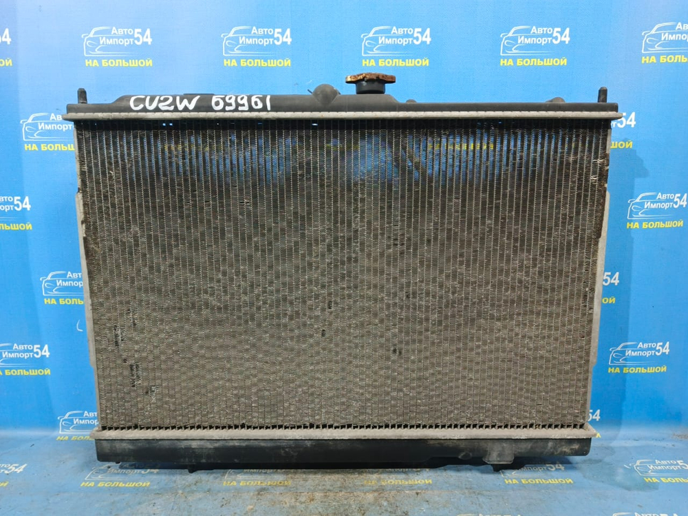 Радиатор двигателя MITSUBISHI AIRTREK 2001-2002