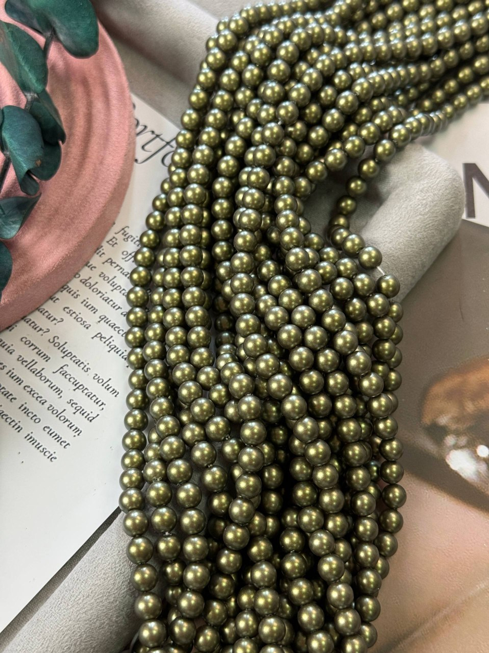 Жемчуг премиум 6 мм, матовый радужный хаки, нить 40 см