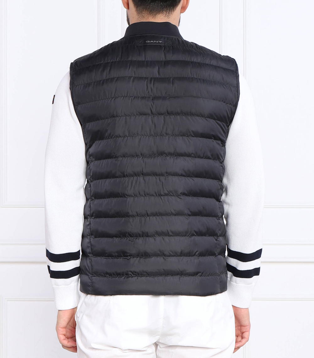 безрукавка light padded Gant - черный(7006301)