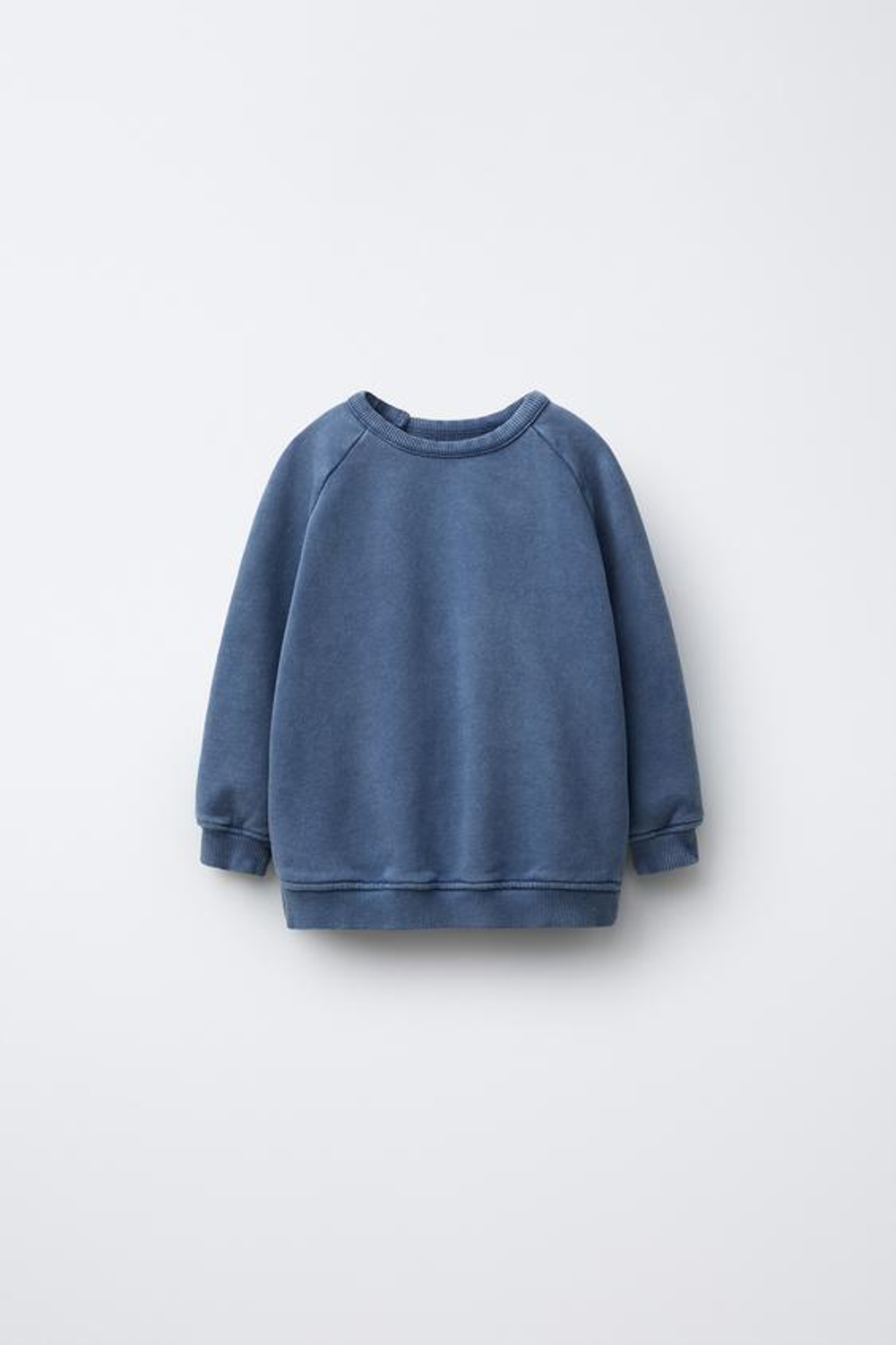 ZARA ТОЛСТОВКА С ЭФФЕКТОМ ПОТЕРТОСТИ, СИНИЙ