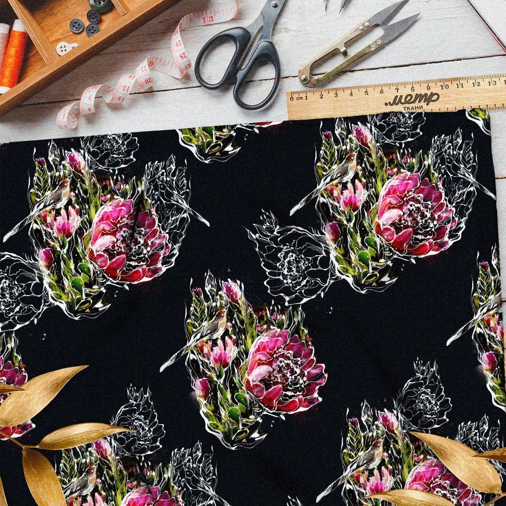 Ткань дюспо розовые цветы с белым контуром