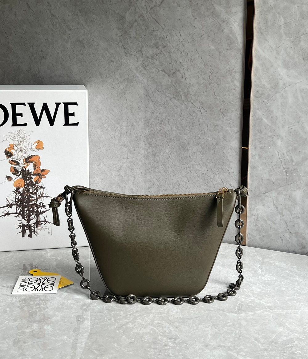 Loewe Mini Hammock Hobo 28 cm