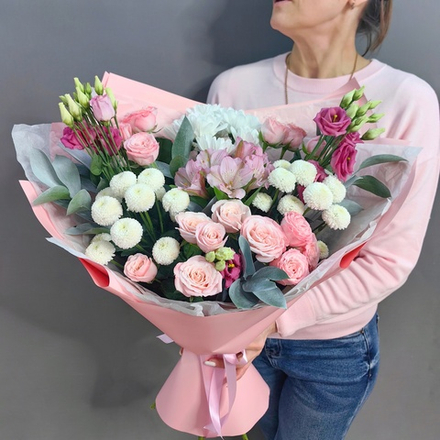 Авторский букет в розовой гамме