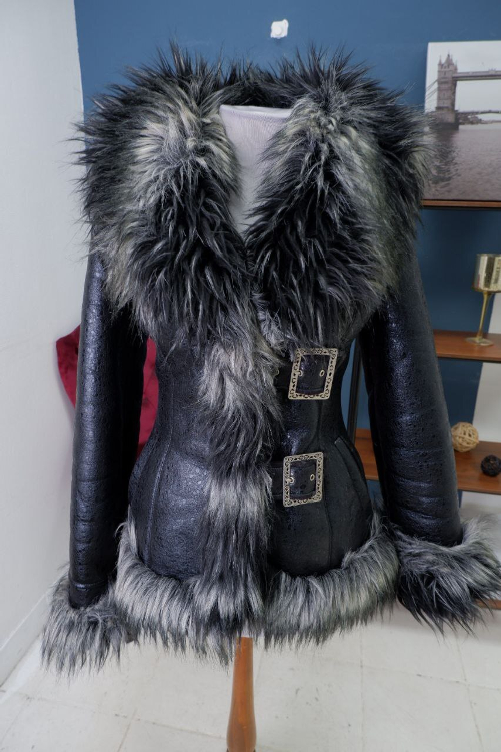 Дубленка демисезонная 46 размер