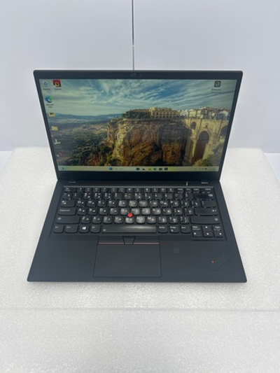 Ноутбук Lenovo ThinkPad X1 Carbon 6th Gen (20KGSBUL00) 14"/Intel Core i7-8650U/RAM 16 GB/SSD 512 GB/Intel UHD Graphics 620/1920*1080/IPS/Windows 11/Подсветка - кл: LED/Черный. Состояние: Уценка/большой след. на матрице от клавиатуры