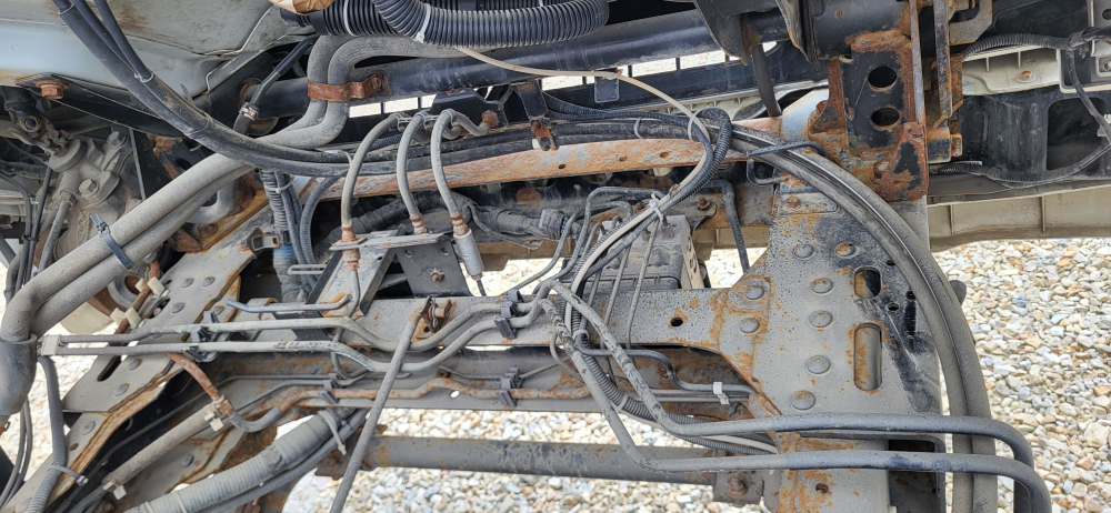 Isuzu ELF 7.5 (NPR) Промтоварный 470520 (Дизельный, 5,2 л, 155 л.с., МТ)
