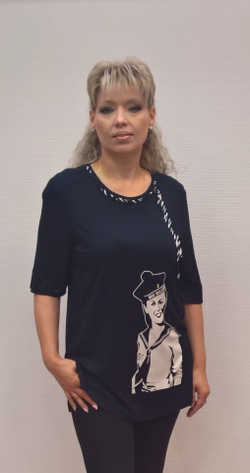 Темно-синий немецкий блузон белым с принтом!