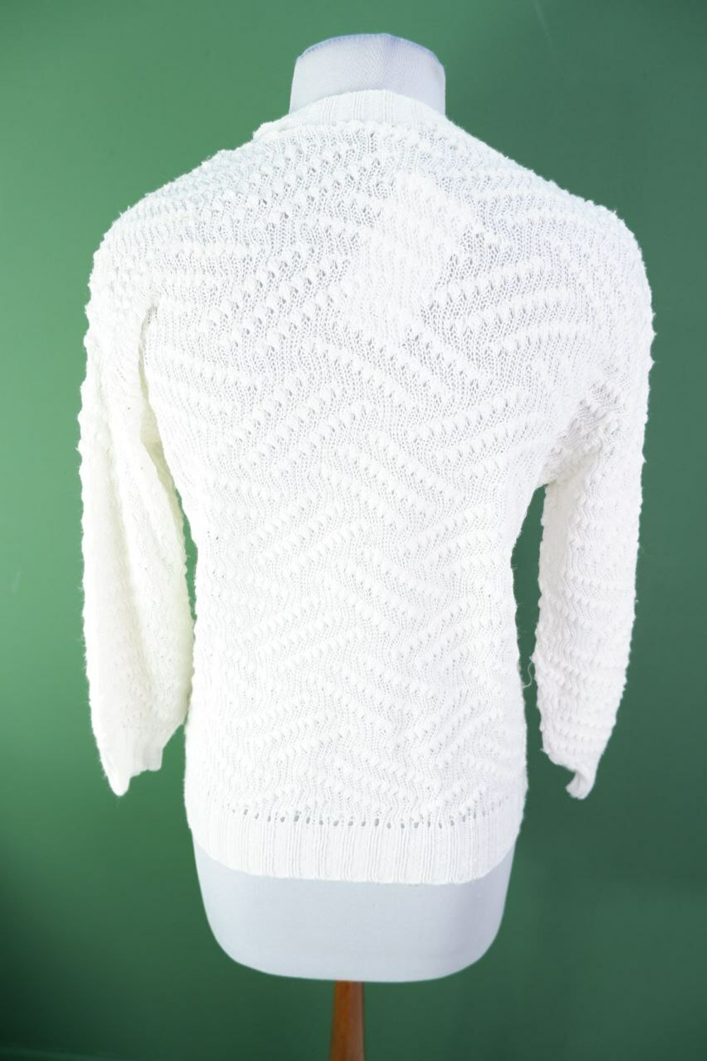 Кардиган светлый на пуговицах 46 размер