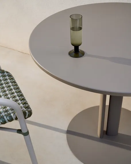 Уличный стол Sedalis Ø80 см, серо-коричневый