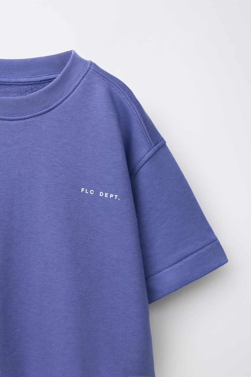 ZARA ТОЛСТОВКА С КОРОТКИМИ РУКАВАМИ И РЕЛЬЕФНОЙ НАДПИСЬЮ, ЦВЕТ МАЛЬВЫ