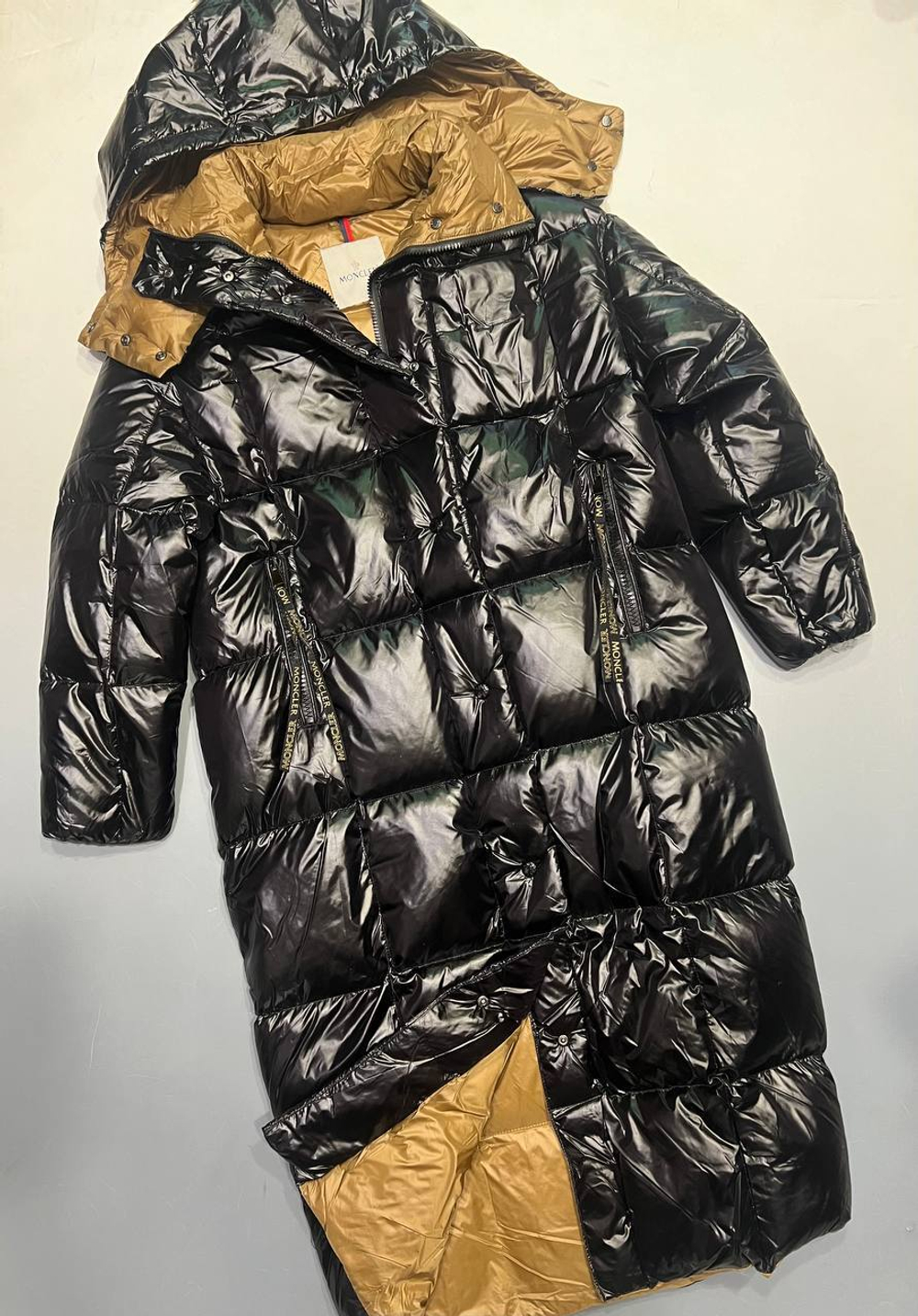 Пуховик Moncler