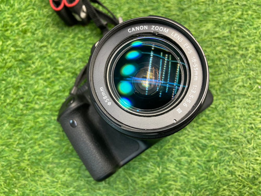 Canon 550D Kit 18-55mm 3.5-5.6 lll