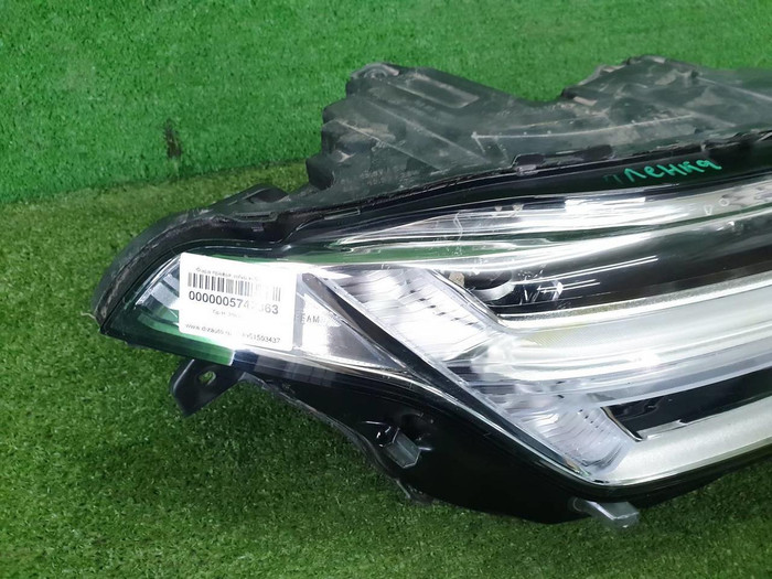 Фара правая Volvo XC90 2 (2014-2019) Full LED (В пленке)