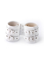 Белые широкие манжеты из натуральной кожи (белый с серебряным ) (Цвет: белый с серебряным)