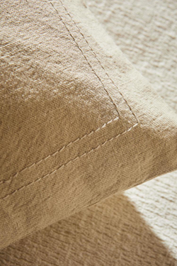 ZARA HOME ЧЕХОЛ НА ПОДУШКУ С КОНТРАСТНЫМИ КРАЯМИ, КРЕМОВЫЙ