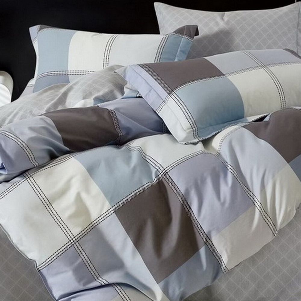 Комплект постельного белья "АВТ. 747", сатин, 100% хлопок, Россия. Пододеяльник на молнии!!!