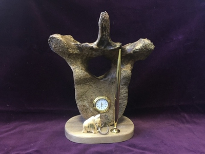 Часы вечности. Письменный набор, часы. Резная кость.